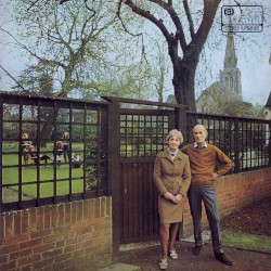 Unhalfbricking album by Fairport Convention