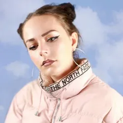 Pink and Blue album by Hannah Diamond