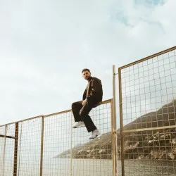Ragazzo di giù