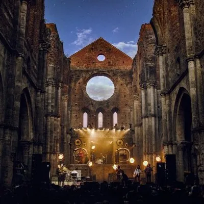 La chitarra nella roccia